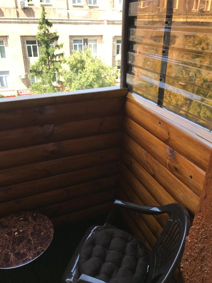 חארקיב One-Bedroom Apartment On Gagarina מראה חיצוני תמונה