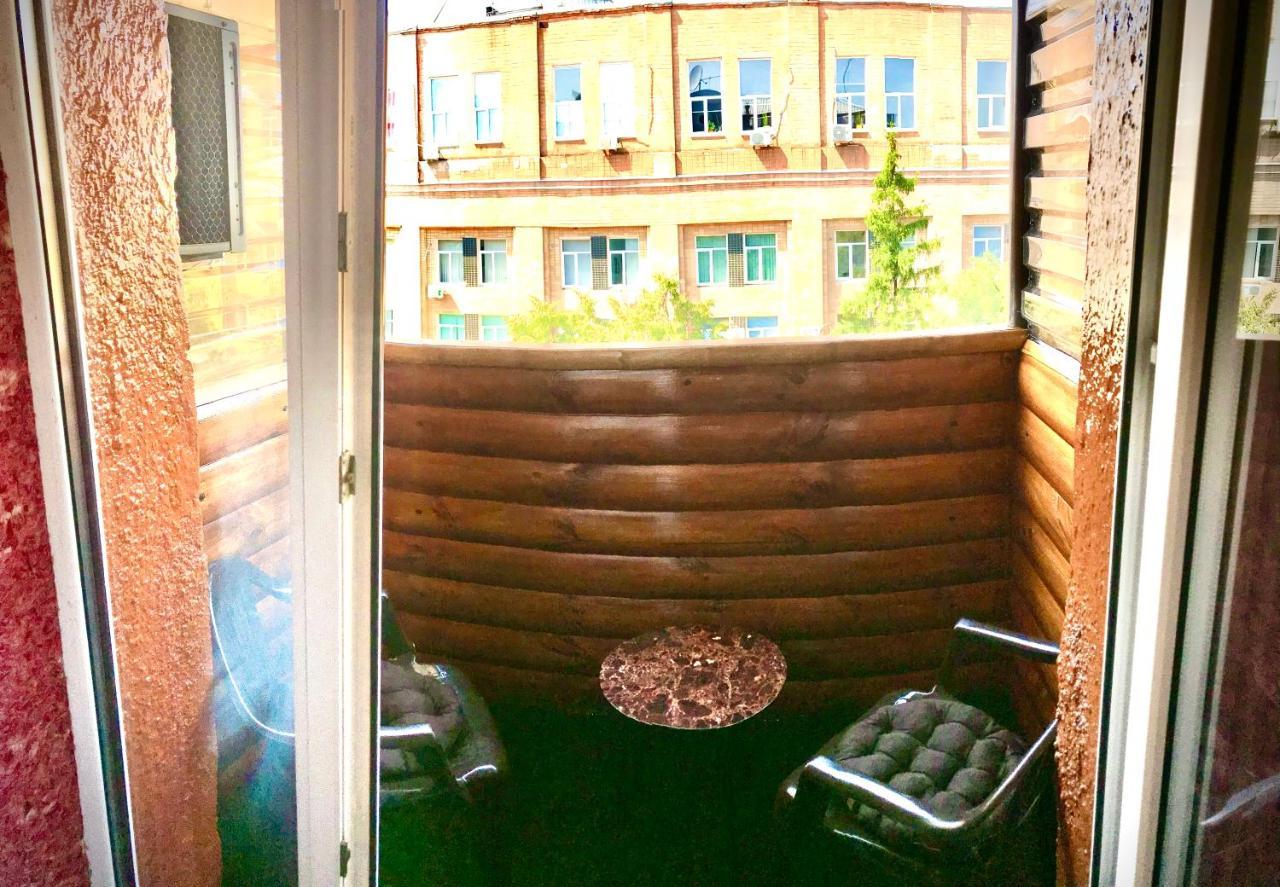 חארקיב One-Bedroom Apartment On Gagarina מראה חיצוני תמונה